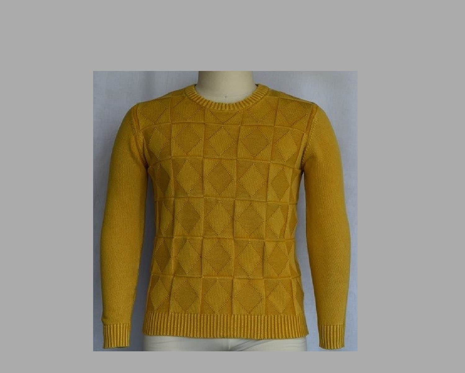 Mens round neck long sleeve sweater